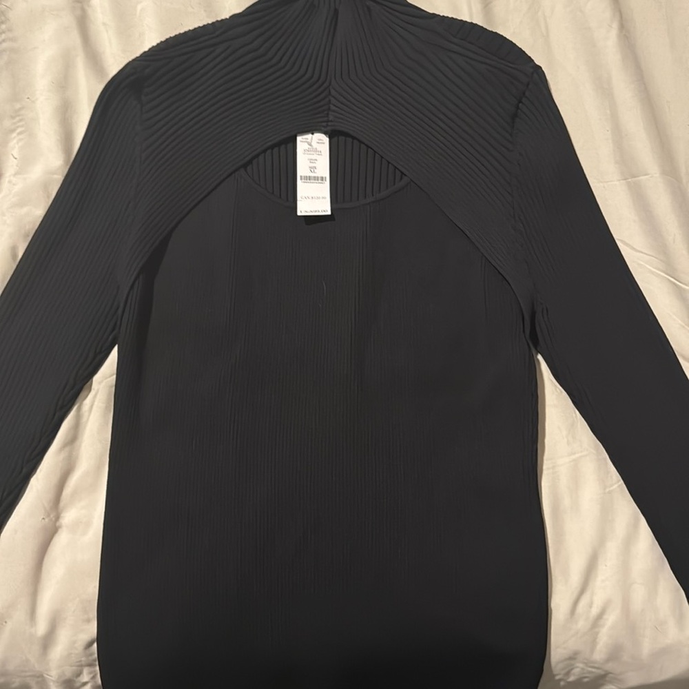 White House black market long sleeved LS cut out turtleneck